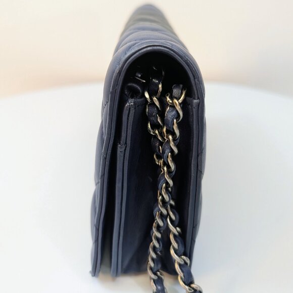Chanel Bicolor Black and Navy Quilted Lambskin Wallet on Chain (WOC) - Picture 6 of 16